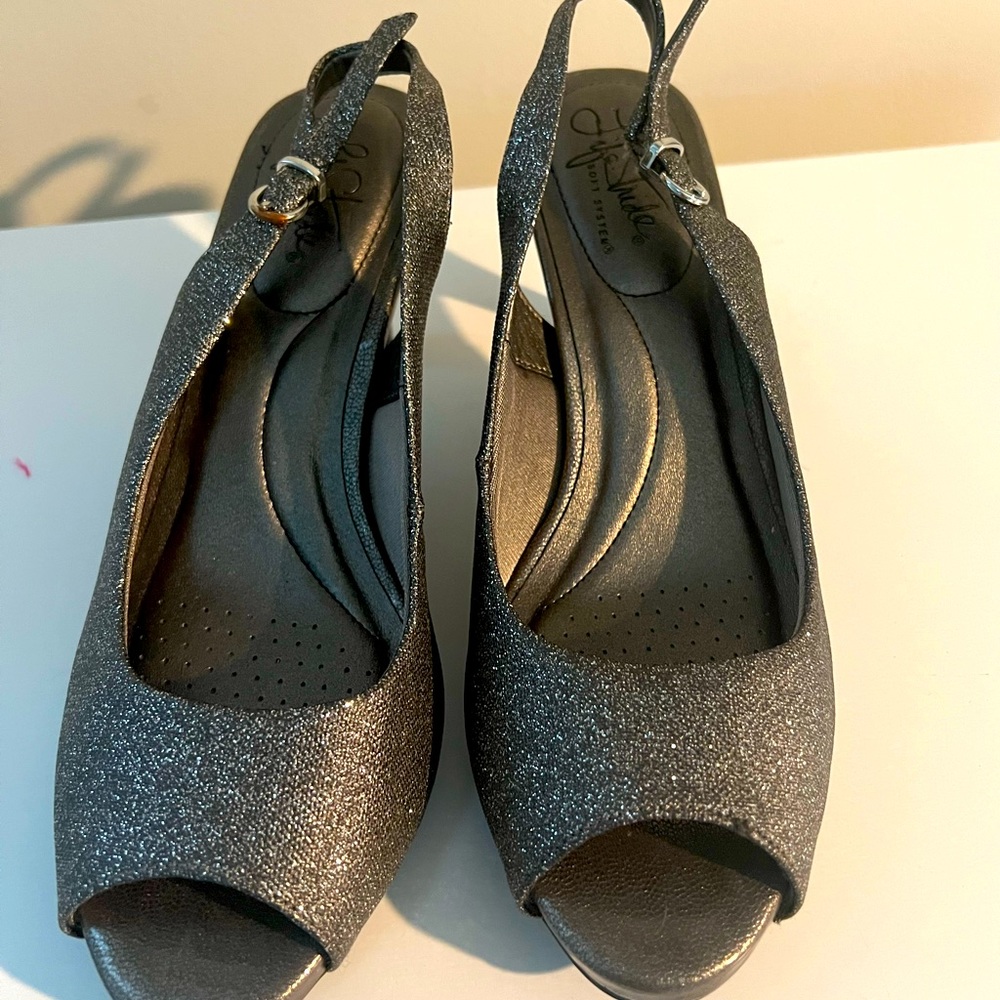 Life Stride Silver Sparkle Sling backs Size 8
